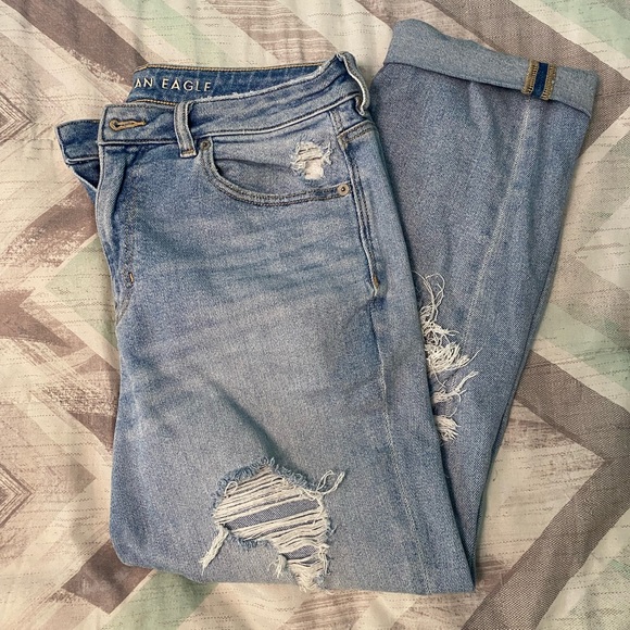 American Eagle Outfitters Denim - American Eagle Mom jeans